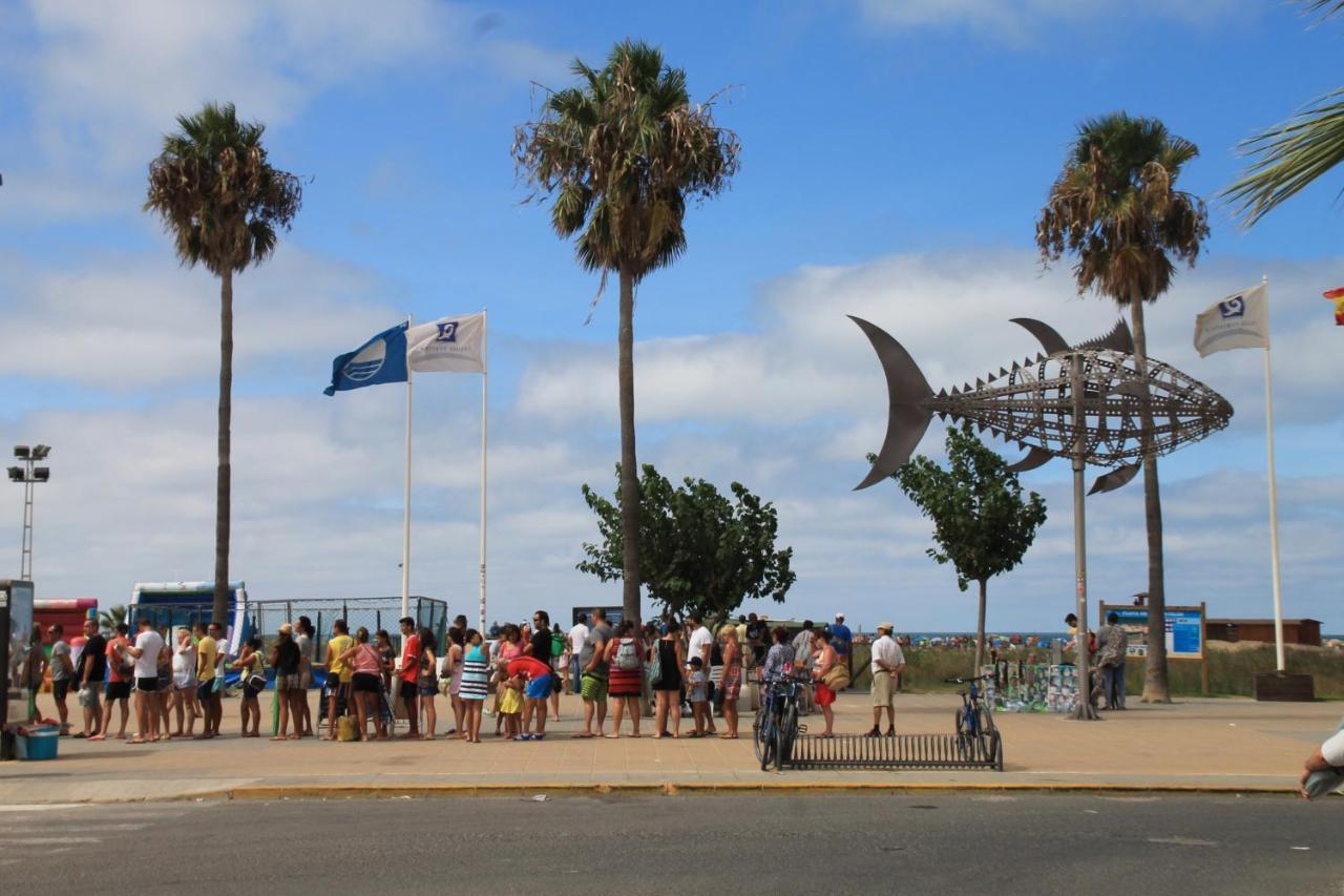Apartamento Cerca De La Playa Conil De La Frontera Bagian luar foto